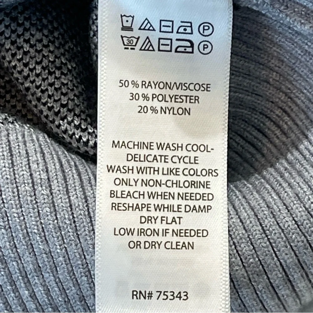 RACHAEL ROY WOMENS PULLOVER WITH HOOD SIZE SMALL , GRAY, WHITE